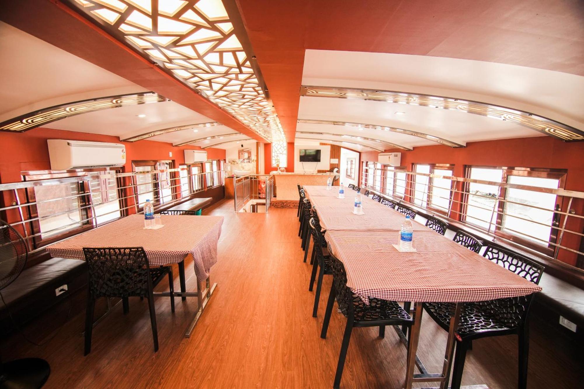 Alappuzha Kera Houseboats Alleppey מראה חיצוני תמונה
