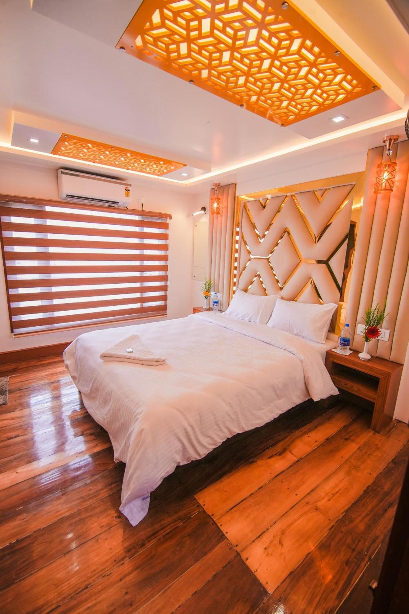 Alappuzha Kera Houseboats Alleppey מראה חיצוני תמונה