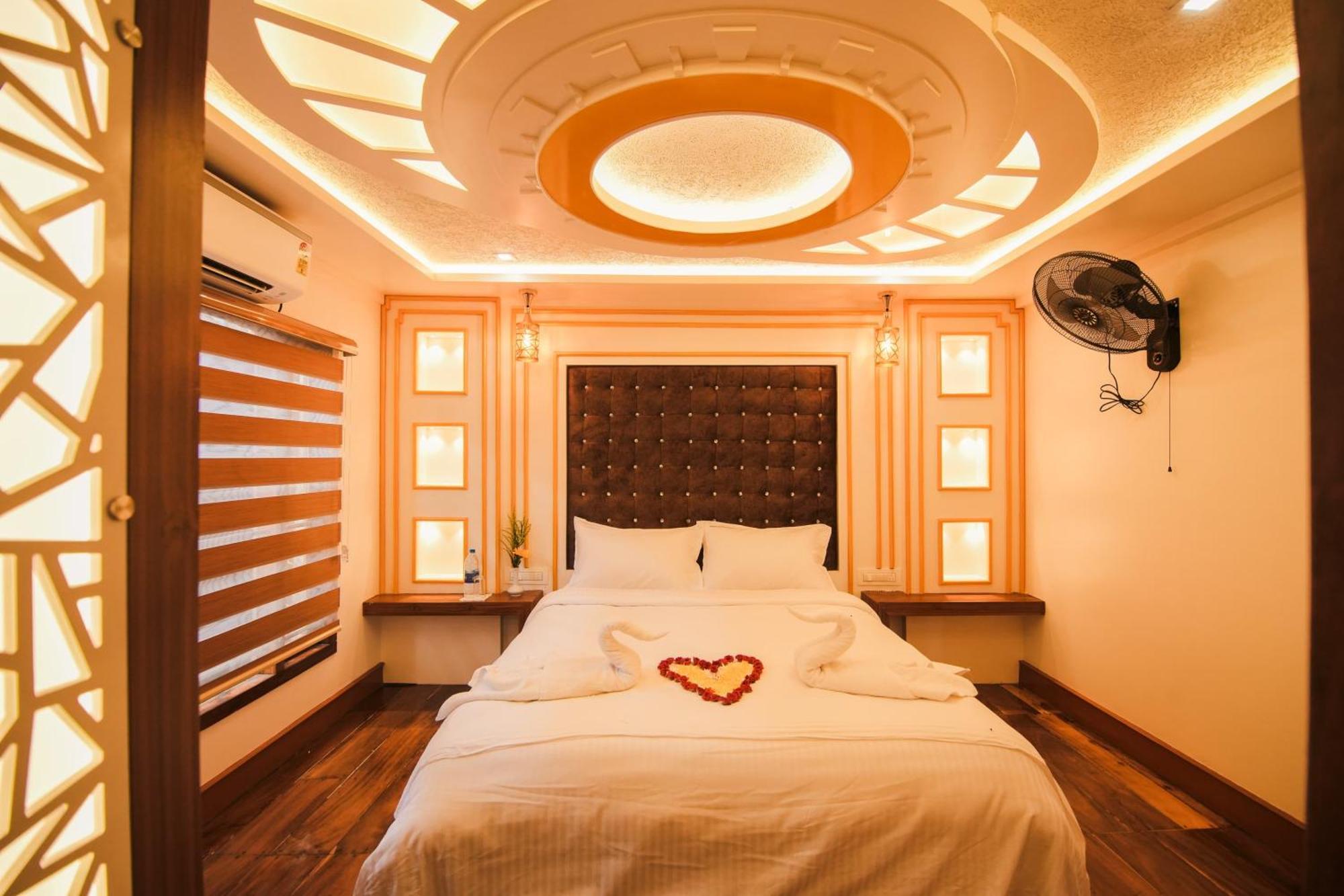 Alappuzha Kera Houseboats Alleppey מראה חיצוני תמונה