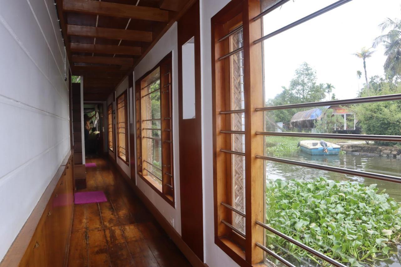 Alappuzha Kera Houseboats Alleppey מראה חיצוני תמונה